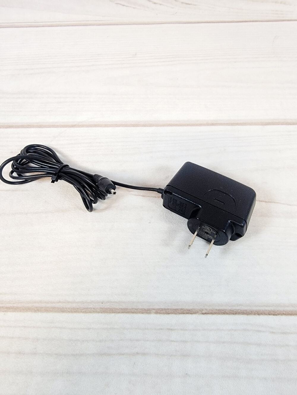 Genuine Sanyo SCP-14ADT Power Supply AC Adapter Output 5.1V 800mA